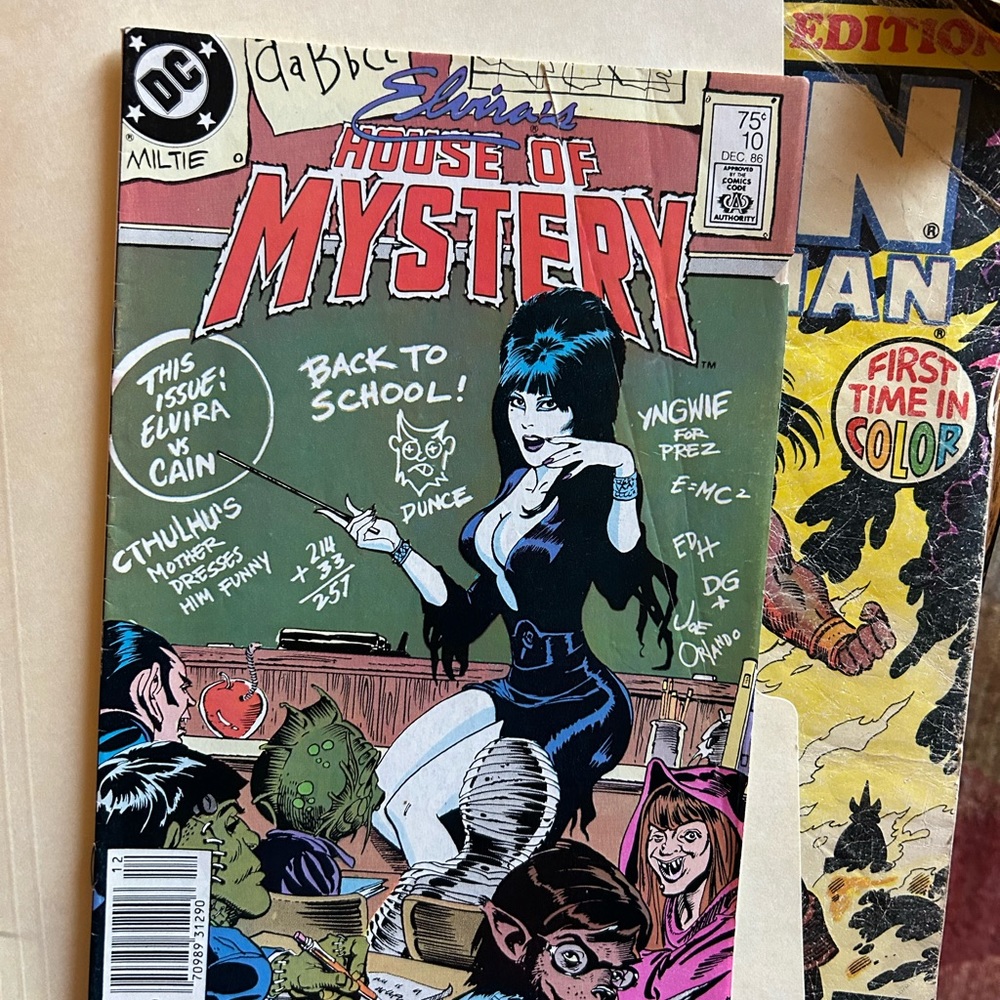 Collectible Comics. 1959 Comic Comics. And Elvira comic.  In fair confition.. - Picture 11 of 12